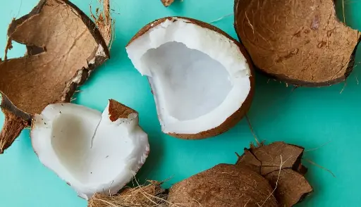 Coco con cascara Pza.